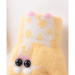 Babyhug Woolen Gloves Pair Giraffe Design - Yellow