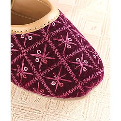 Cute Walk by Babyhug Slip On Mojaris with Sequins & Embroidery Detailing - Purple