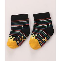 Cutewalk by Babyhug Cotton Anti-Bacterial Anti-Skid Ankle Length Striped & Giraffe Design Socks Pack of 3 - Yellow & Grey