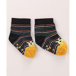 Cutewalk by Babyhug Cotton Anti-Bacterial Anti-Skid Ankle Length Striped & Giraffe Design Socks Pack of 3 - Yellow & Grey
