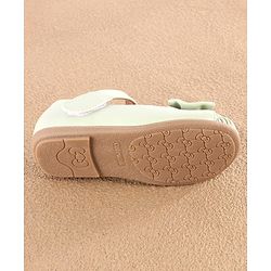 Cute Walk by Babyhug Bellies with Velcro Closure & Bow Applique - Green