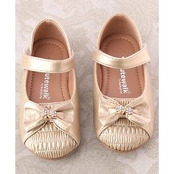 Cute Walk by Babyhug Bellies with Velcro Closure & Bow Applique - Golden