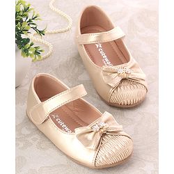 Cute Walk by Babyhug Bellies with Velcro Closure & Bow Applique - Golden