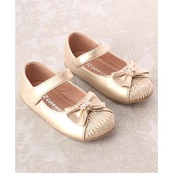Cute Walk by Babyhug Bellies with Velcro Closure & Bow Applique - Golden