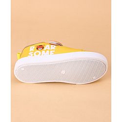 Cute Walk by Babyhug Casual Shoes with Velcro Closure Tiger Print - Yellow