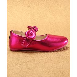 Cute Walk by Babyhug Velcro Closure Ballerina Bow Applique - Fuschia