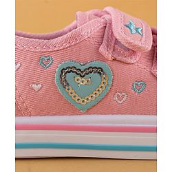 Cute Walk by Babyhug Velcro Closure Casual Shoes Heart Applique - Pink