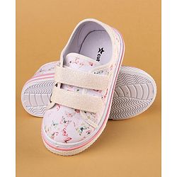 Cute Walk by Babyhug with Double Velcro Closure Casual Shoes - White