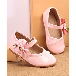 Cute Walk by Babyhug Velcro Closure Bellies with Bow Applique - White