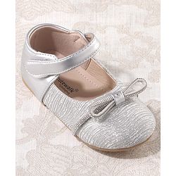 Cute Walk by Babyhug Bellies with Velcro Closure with Bow Applique - Golden