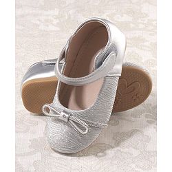 Cute Walk by Babyhug Bellies with Velcro Closure with Bow Applique - Golden
