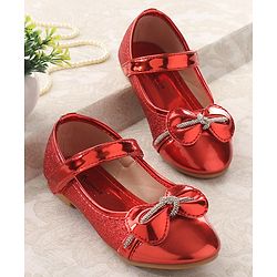 Cute Walk By Babyhug Velcro Closure Bellies With Bow - Red