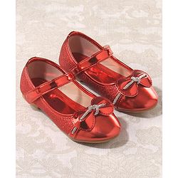 Cute Walk By Babyhug Velcro Closure Bellies With Bow - Red