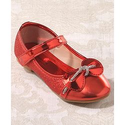 Cute Walk By Babyhug Velcro Closure Bellies With Bow - Red