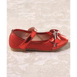 Cute Walk By Babyhug Velcro Closure Bellies With Bow - Red