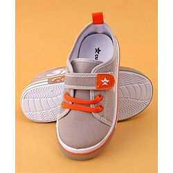 Cute Walk by Babyhug Velcro Closure Casual Shoes - Grey
