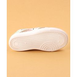 Cute Walk by Babyhug Slip On Style Casual Shoes Leaf Print - White