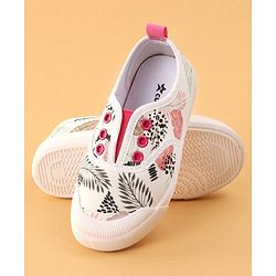 Cute Walk by Babyhug Slip On Style Casual Shoes Leaf Print - White