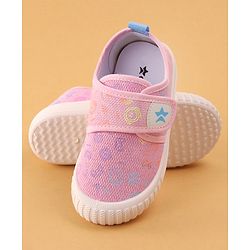 Cute Walk by Babyhug Casual Shoes with Velcro Trophy Print - Pink