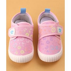 Cute Walk by Babyhug Casual Shoes with Velcro Trophy Print - Pink