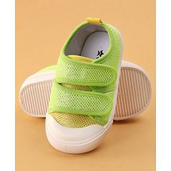 Cute Walk by Babyhug Casual Shoes with Velcro Closure - Green