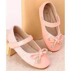 Cute Walk by Babyhug Velcro Closure Bellies with Bow - Red