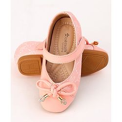Cute Walk by Babyhug Velcro Closure Bellies with Bow - Red