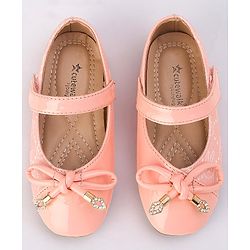 Cute Walk by Babyhug Velcro Closure Bellies with Bow - Red