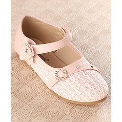 Cute Walk by Babyhug Bellies With Velcro Closure & Embroidery Detailing- Pink