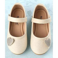 Cute Walk by Babyhug Velcro Closure Bellies with Heart Applique - Beige