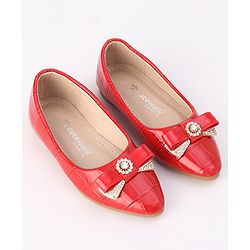 Cute Walk by Babyhug Slip On Bellies with Bow - Beige
