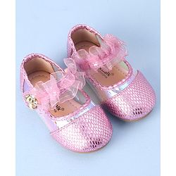 Cute Walk by Babyhug Bellies with Velcro Closure - Pink