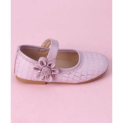 Cute Walk by Babyhug Velcro Closure Bellies with Floral Applique & Checked Pattern - Purple
