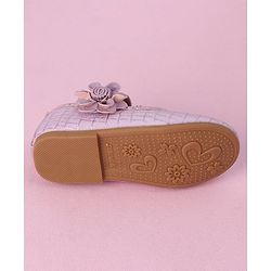 Cute Walk by Babyhug Velcro Closure Bellies with Floral Applique & Checked Pattern - Purple