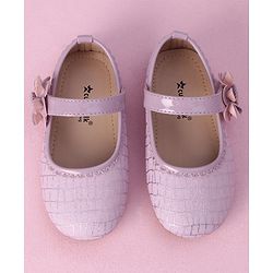 Cute Walk by Babyhug Velcro Closure Bellies with Floral Applique & Checked Pattern - Pink
