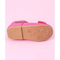 Cute Walk by Babyhug Bellies with Velcro Closure & Bow Applique - Fuchsia