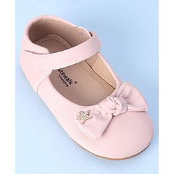 Cute Walk by Babyhug Bellies with Velcro Closure & Bow Applique - Fuchsia