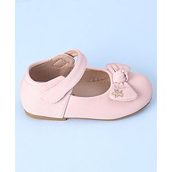 Cute Walk by Babyhug Bellies with Velcro Closure & Bow Applique - Fuchsia