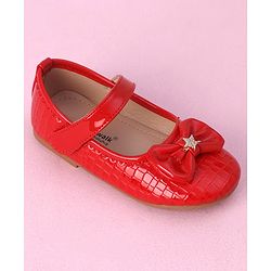 Cute Walk by Babyhug Velcro Closure Bellies with Bow Applique - Red