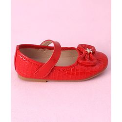 Cute Walk by Babyhug Velcro Closure Bellies with Bow Applique - Red