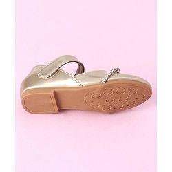 Cute Walk by Babyhug Velcro Closure Shimmer Solid Bellies - Golden