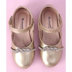 Cute Walk by Babyhug Velcro Closure Shimmer Solid Bellies - Golden
