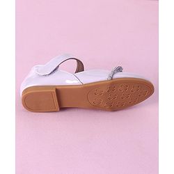 Cute Walk by Babyhug Bellies with Velcro Closure and Applique - Purple
