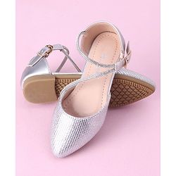 Cute Walk by Babyhug Shimmery & Studded Bellies with Buckle Closure - Sliver
