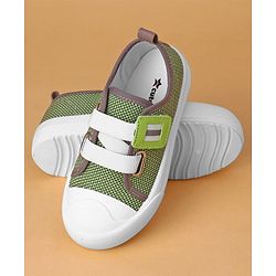 Cute Walk by Babyhug Casual Shoes With Velcro Closure  - Green