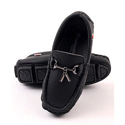 Cute Walk by Babyhug Slip On Party Shoes with Applique - Black
