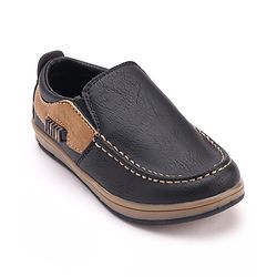 Cute Walk by Babyhug Formal Shoes - Black