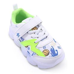 Cute Walk by Babyhug Velcro Closure Sneakers - White & Green