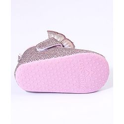 Cute Walk by Babyhug Booties With Velcro Closure - Pink