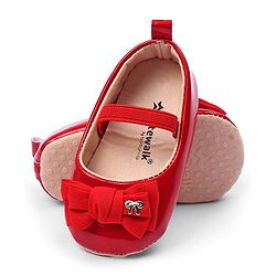 Cute Walk by Babyhug Booties with strap and Bow Applique - Red